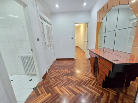 Piso en Avenida Sancho ´El Fuerte´, nº 24