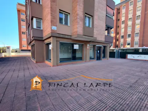Local comercial en Carrer de Corbera de Llobregat