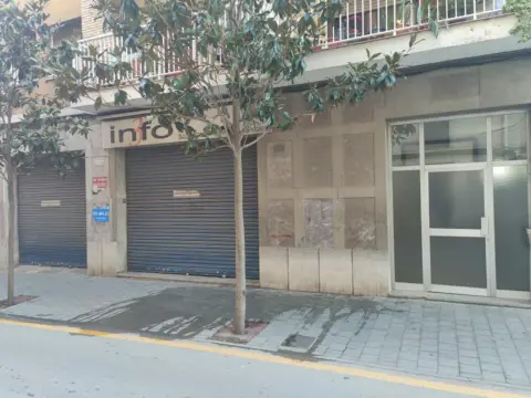Local comercial en Carrer de Revall