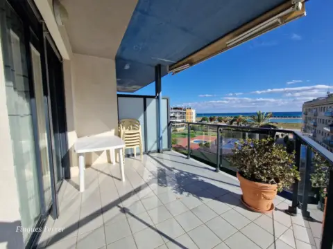 Piso en calle Rafael Casanoves, nº 38