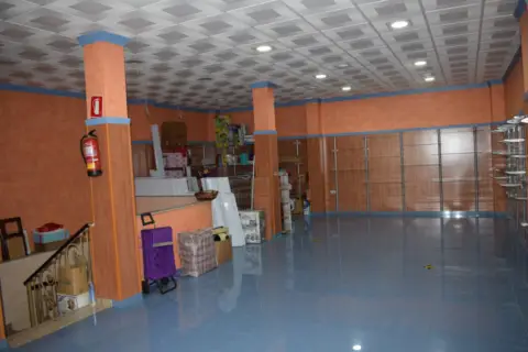 Local comercial en Baena