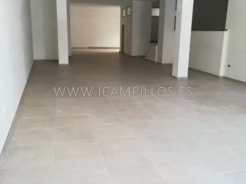 Local comercial en Zona Ensanche