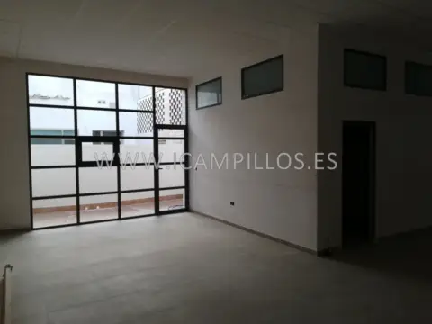 Local comercial en Baena