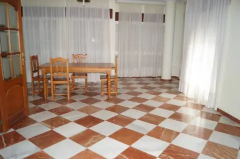 Piso en Avd Padre Villoslada