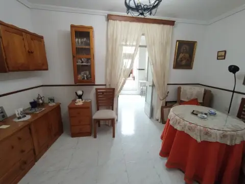 Casa en calle de Piqueras