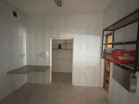 Local comercial en Baena