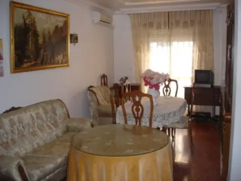 Piso en Zona Serranos