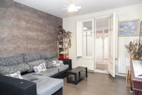 Piso en Carrer de la Indústria