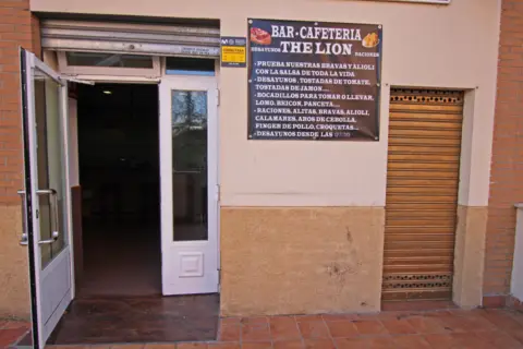 Local comercial en calle Sopetrán