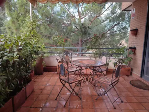 Piso en calle Sopetrán