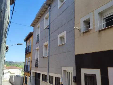 Edificio en calle de la Zanja, 2