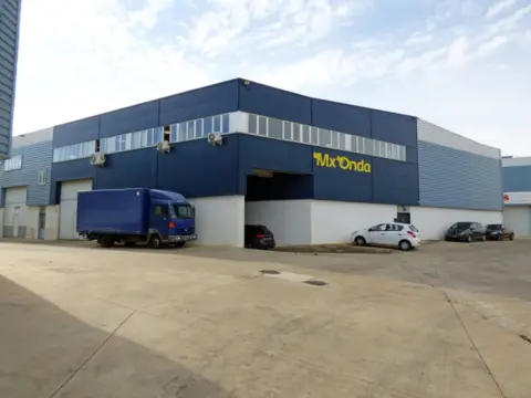 Nave comercial en calle de Matabueyes, 1