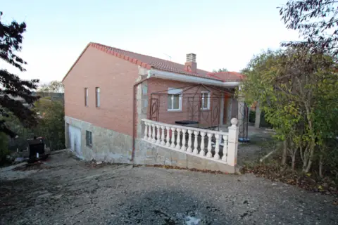 Casa en calle del Monteaveruelo