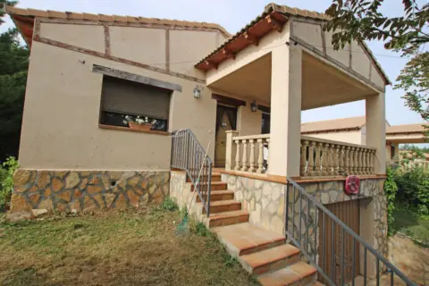 Chalet en calle de Mirahita