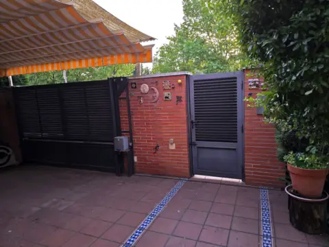 Chalet en calle de San Juan de la Cruz