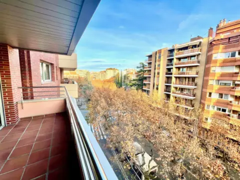 Piso en Passeig de Pere III, 57
