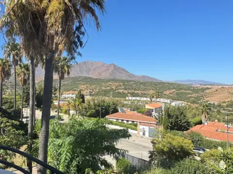 Piso en calle Estepona Golf