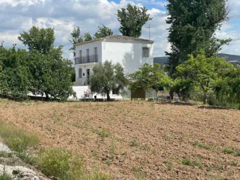 Chalet rústico en Huertas Bajas