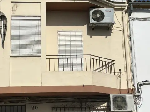 Piso en Avenida de la Fuente de las Piedras