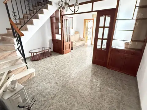 Casa en calle de Santa Ana