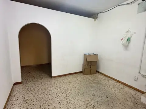 Local comercial en Plaza José Solis