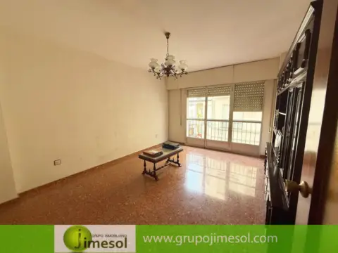 Piso en calle de Córdoba