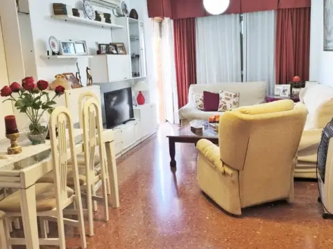 Piso en calle Alonso Ucles