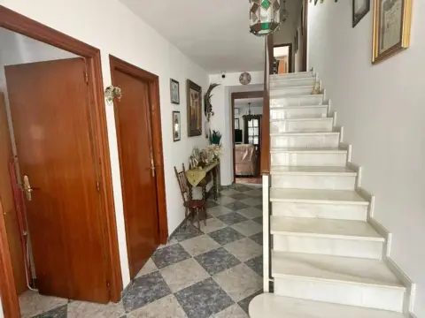 Casa en calle Acera Mío CID