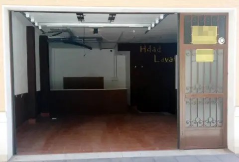 Local comercial en calle de Dionisio Alcalá Galiano