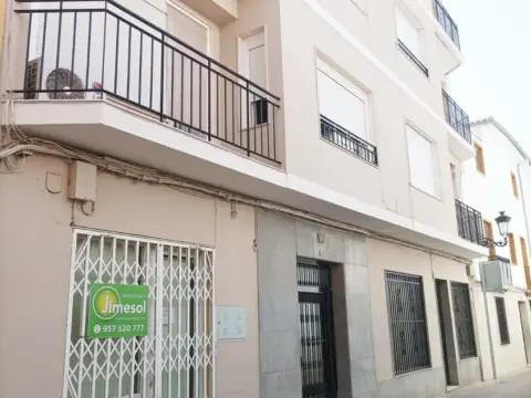 Local comercial en calle de Juan Valera