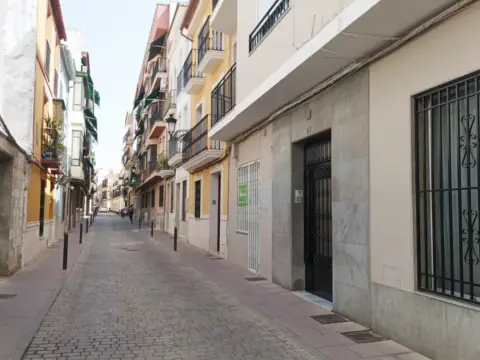 Local comercial en calle de Juan Valera