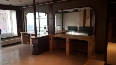 Local comercial en Bases