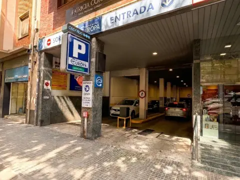 Garaje en Paseo Pedro Iii