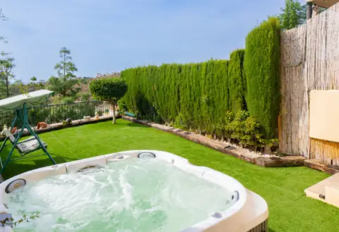 Chalet pareado en Avenida del Golf