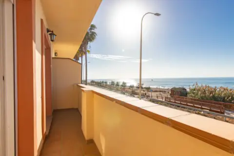 Chalet adosado en Urbanización Paraíso del Sol