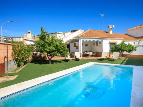 Chalet en calle de los Nardos