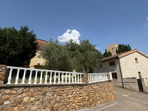 Chalet unifamiliar en calle de Santa Águeda