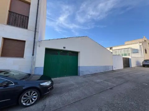 Nave comercial en calle de Juan Ramón Jiménez