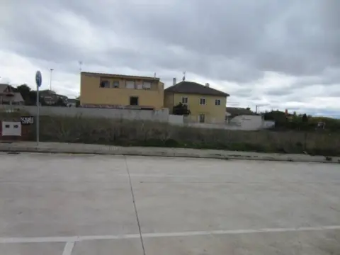 Terreno en calle de la Independencia