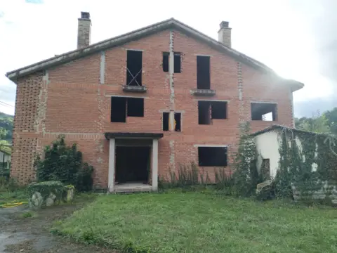 Chalet adosado en calle La Meredal , Tudela Agueria Quintaniella