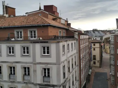 Piso en calle de Jovellanos