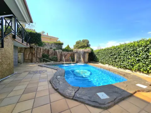 Chalet unifamiliar en Mas d'en Serra-Els Cards