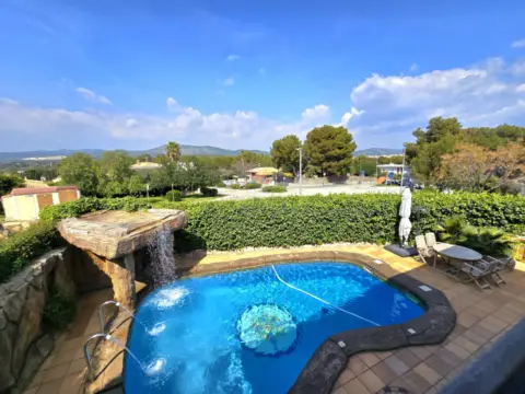 Chalet unifamiliar en Mas d'en Serra-Els Cards