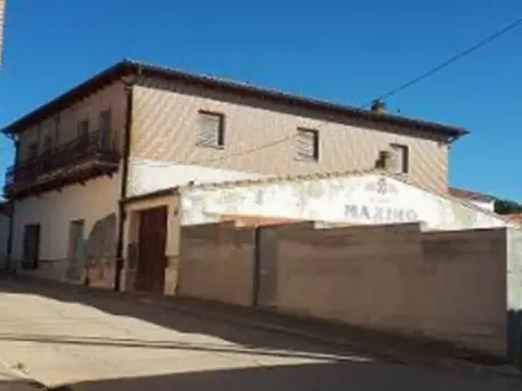 Edificio en calle de San Roque