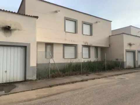 Edificio en Polígono  Parcela 5058 Eras Pozo, nº 1