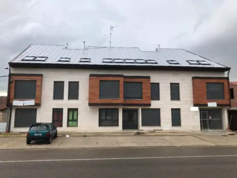 Piso en calle de Padilla, 4