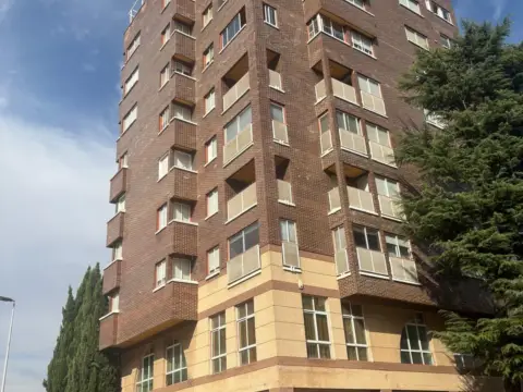 Piso en calle de Mariano de los Cobos