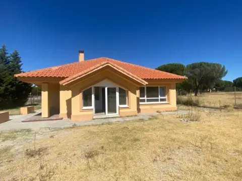 Estudio en calle de Cubera