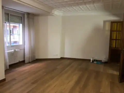 Piso en calle de los Panaderos