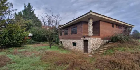 Chalet en calle de Manuel de Falla